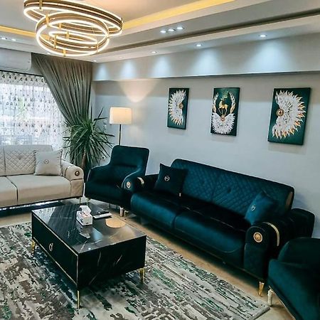 Luxury Vip Apartment Kaherah Luaran gambar