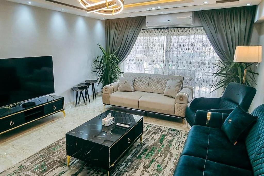 Luxury Vip Apartment Kaherah Luaran gambar
